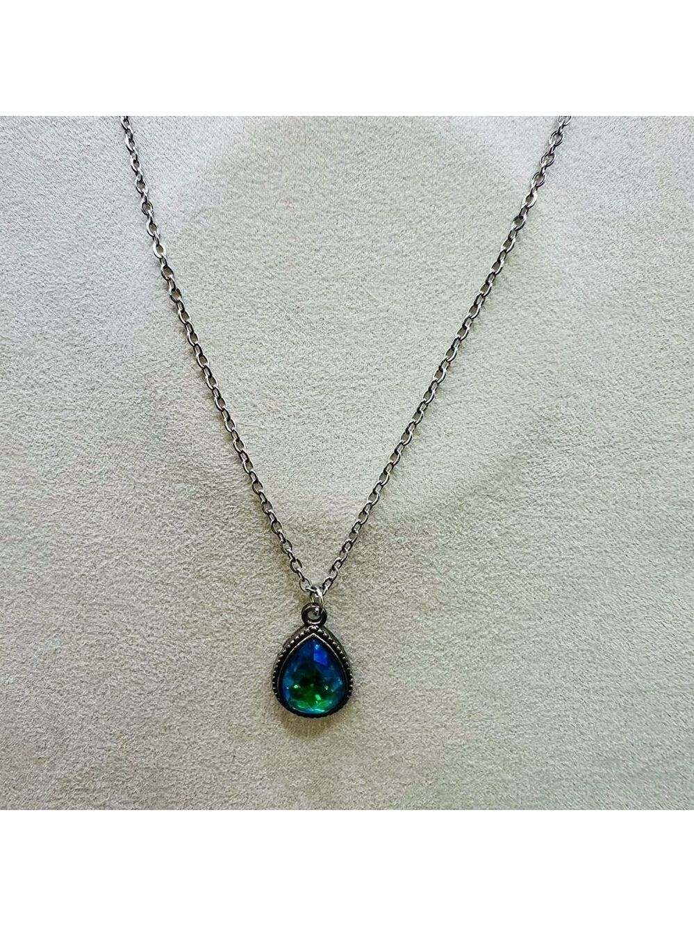 NWT Harriet Ave Turquoise Rhinestone Teardrop Pendant & Silver Chain Necklace - Picture 7 of 12